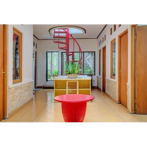 OYO Life 92589 Geusan Ulun Residence