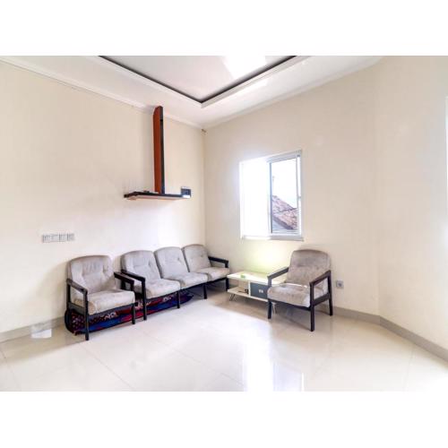 OYO Life 92707 D-akomiba Residence