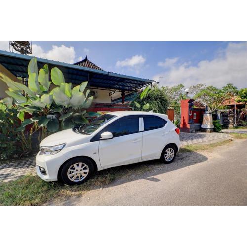 OYO Life 92838 Kost Ibu Surya