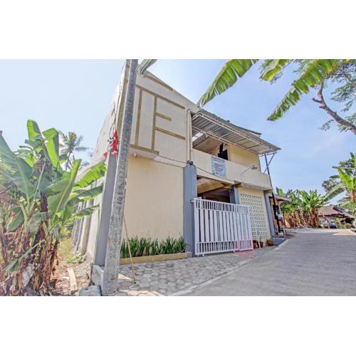 OYO Life 93034 Ayri Home