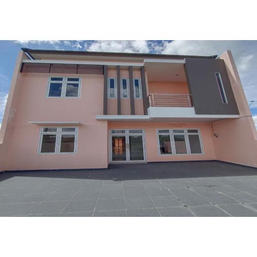 OYO Life 93054 Th Residence 135 Syariah