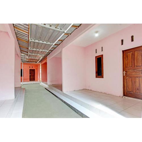 OYO Life 93058 Kos Subur