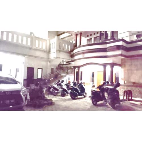 OYO Life 93160 Kost Jenny Karawang