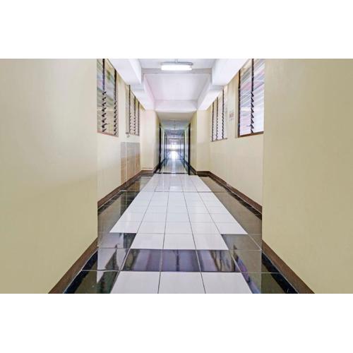 OYO Life 93170 Apartement Gateway Cicadas By Mr Pro