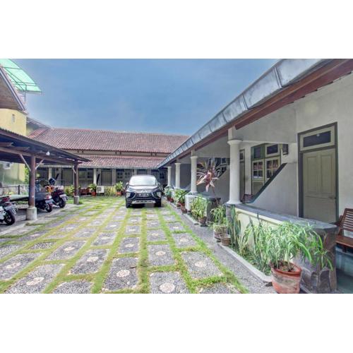 OYO Life 93247 Pondok Pariwisata