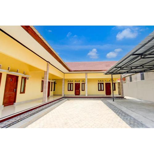 OYO Life 93255 Kosan Teratai Jaya