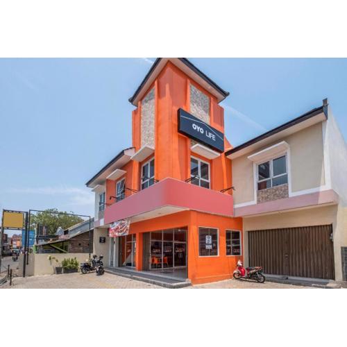 OYO Living 1877 Side Corner