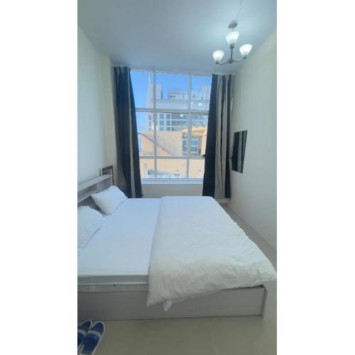 P3) Fantastic Seaview Room with shared bath inside 3bedroom apartment