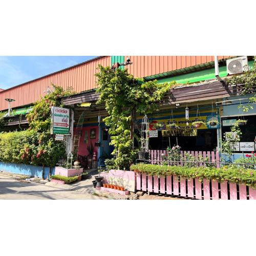Pa Chalermchai Guesthouse