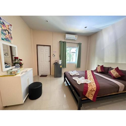 Painting Family Hostel