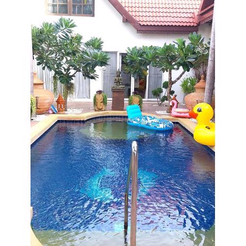 Palace the Jomtien a luxury villa with private swimming pool on Jomtien Beach