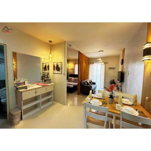 Palawan Vacation Home with Balcony, FREE Gym & Pool - B1 5Topaz