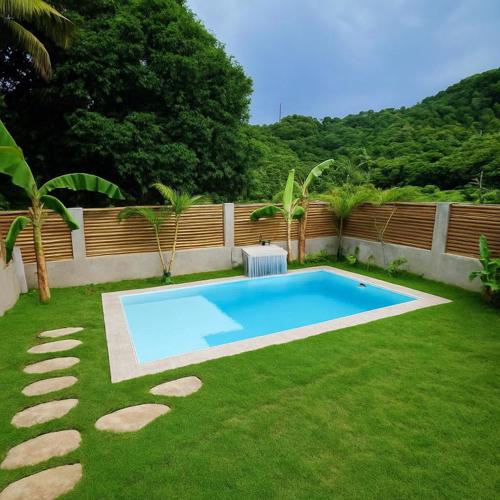 Palayan Villa - El Nido - Private pool and 2 buggy cars Free