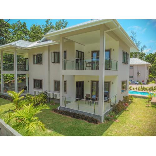 Palm Holiday Apartments