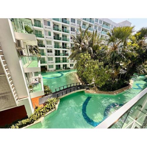 PALM & POOL VIEW 1 Bedroom in Amazon Residence