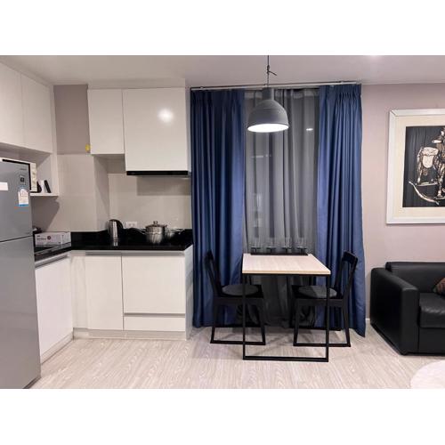 Palm Springs Nimman高级公寓