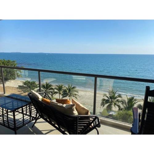 Panorama Seaview Suite Escape Front