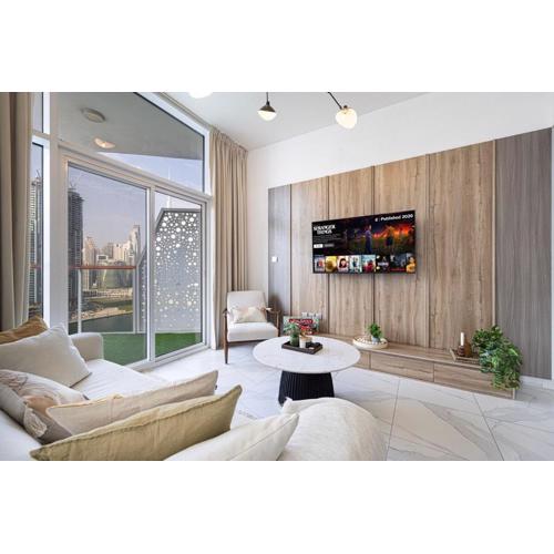 Panoramic! Burj Khalifa and Canal View!