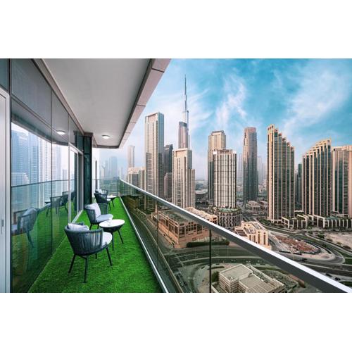 Panoramic Burj Khalifa views-64th floor infinity pool