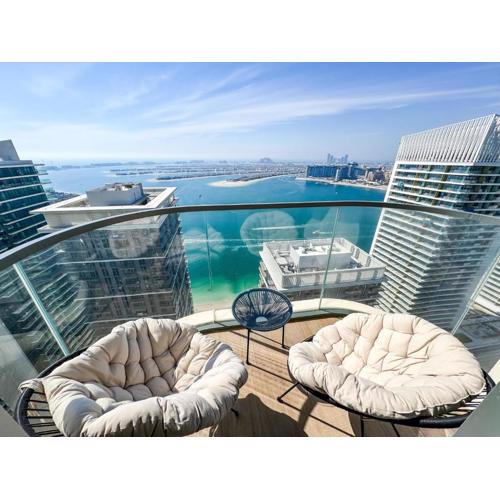 Panoramic Escape with Private beach, 2BR on High floor