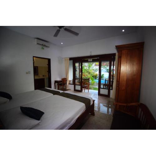 Pantai Bungalow Lembongan Island