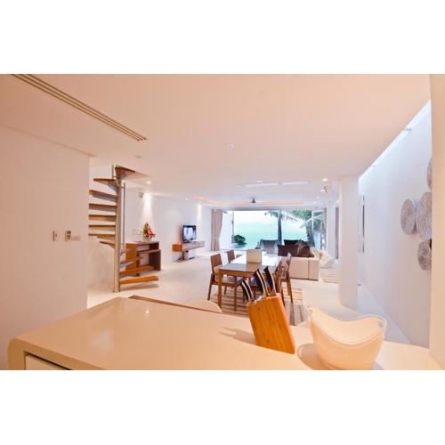 Panu Luxury Beachfront Apartments