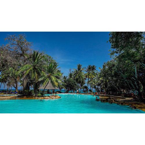 Papillon Lagoon Reef Hotel