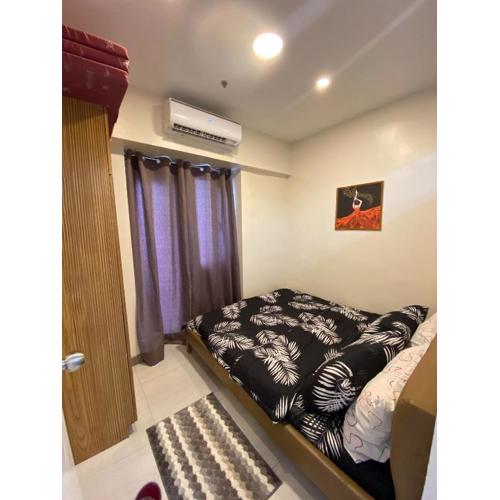 Paradise Point Staycation