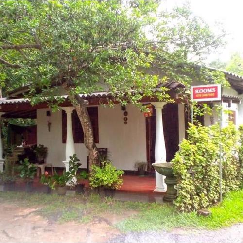 Paradise Villa & Guest House