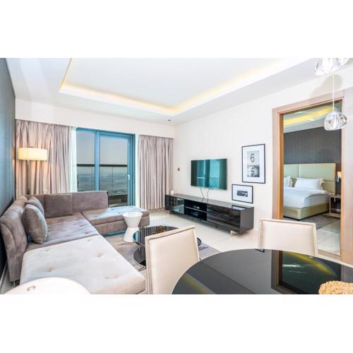 Paramount Tower 1 BR, Hollywood Style Stay