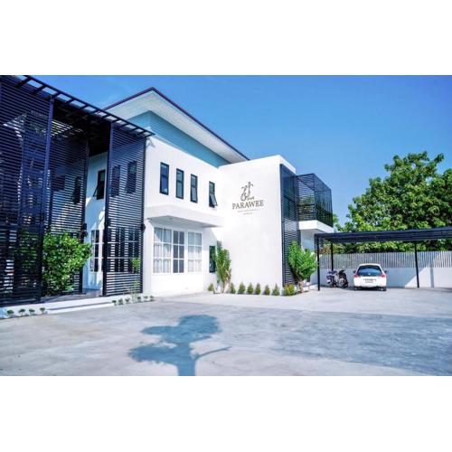 โรงแรม ปารวี บูทีค เชียงราย (Parawee Boutique Hotel)