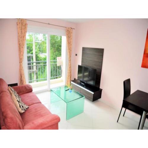 Park Lane Pattaya with large lagoon swimming pool