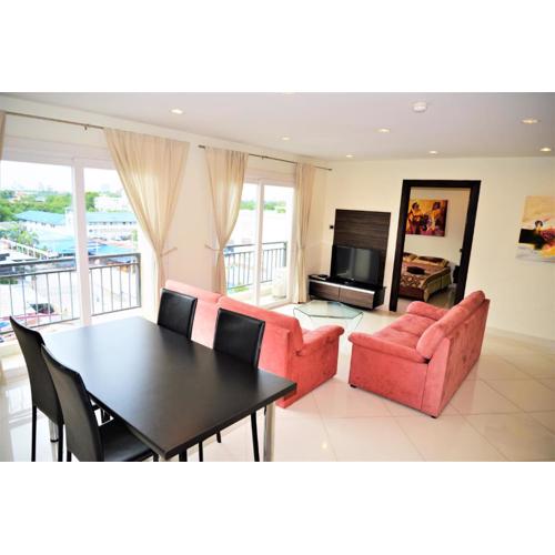 Park Lane Resort Pattaya 2 bedroom condo fully equiped