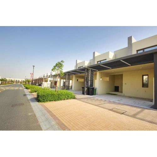 Parkside 2 family Townhouse-3BR-Emmar South Golf