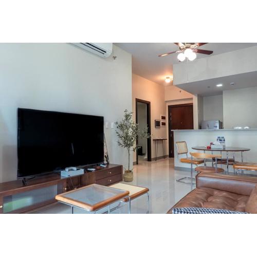 Parksuites BGC - Spacious 2 Bedroom