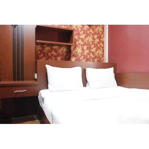 Parquette 2BR Gateway Ahmad Yani Cicadas Apartment By Travelio