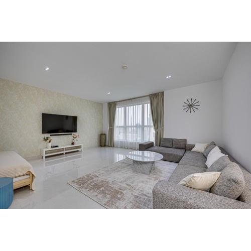 Partial sea view 2 BD apartment in JBR Murjan