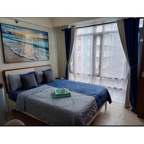 Pasay Staycation with Parking Space in 150 Newport Boulevard near Resort World & NAIA T3