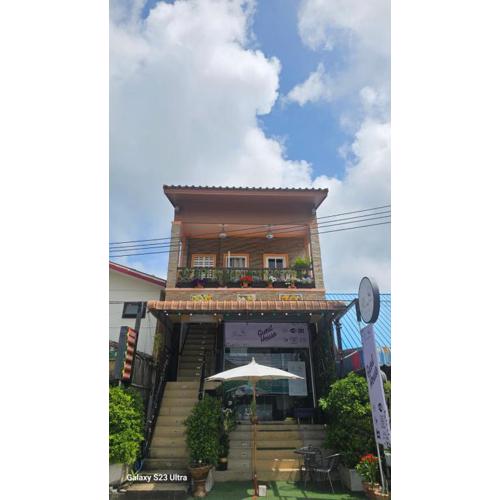 Passion Nai Harn Guesthouse