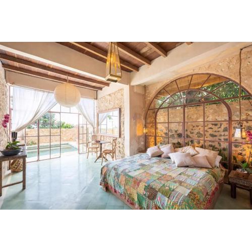 Passionfruit by Toraja Bambu Uluwatu at Padang Padang Beach