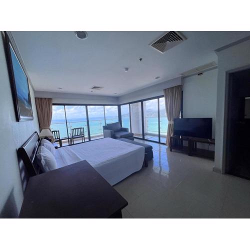 Patong Beachfront Tower Penthouse