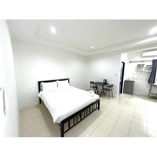 Patong Canal Villa 106