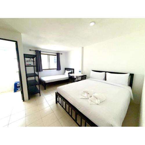 Patong Canal Villa 210