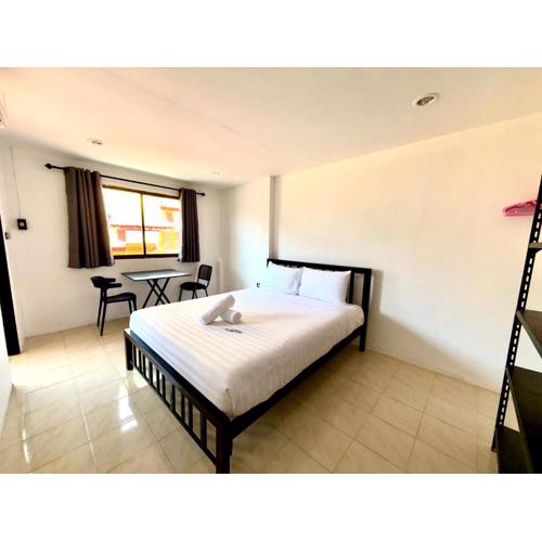 Patong Canal Villa 301