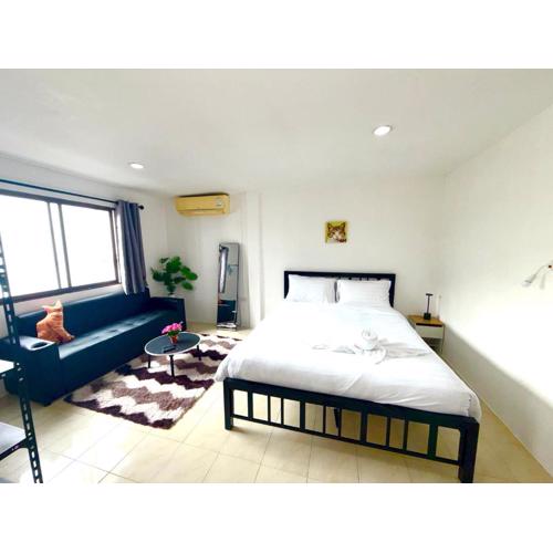 Patong Canal Villa 302