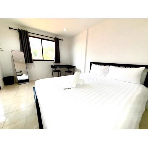 Patong Canal Villa 307