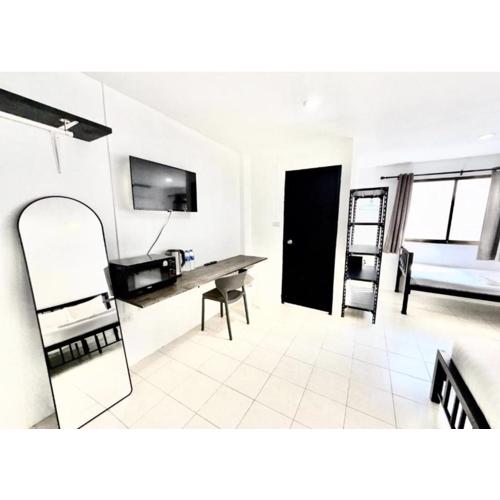 Patong Canal Villa R208