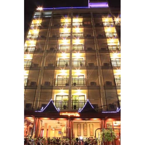 Patong Hemingways Hotel