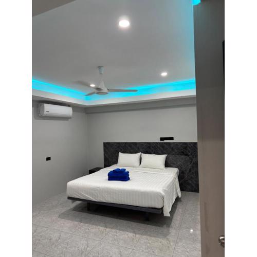 Patong Top location Brand New Apt