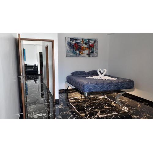 PATONG TOWER SPACIOUS FAMILIES APARTMENT with 2 BATHROOMS 3&4 BEDROOMS Pta